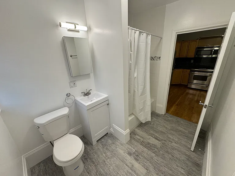 35 Cameron Ave #2L — Photo 22