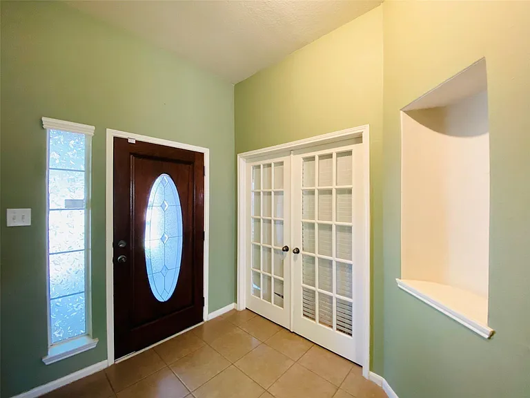 17222 Dark Cavern Ct — Photo 2