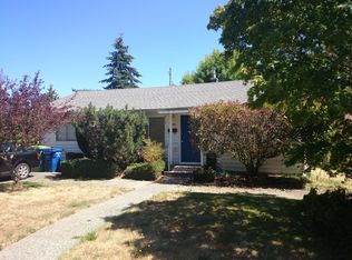 9220 31st Ave SW, Seattle, WA 98126