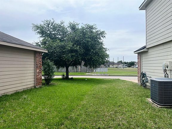 4th image of 20516 Hawkins Manor Lane