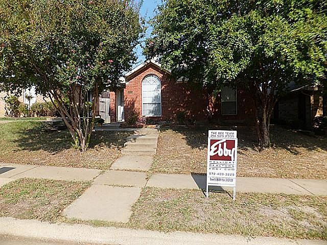 1st image of 1805 Blair Oak Dr