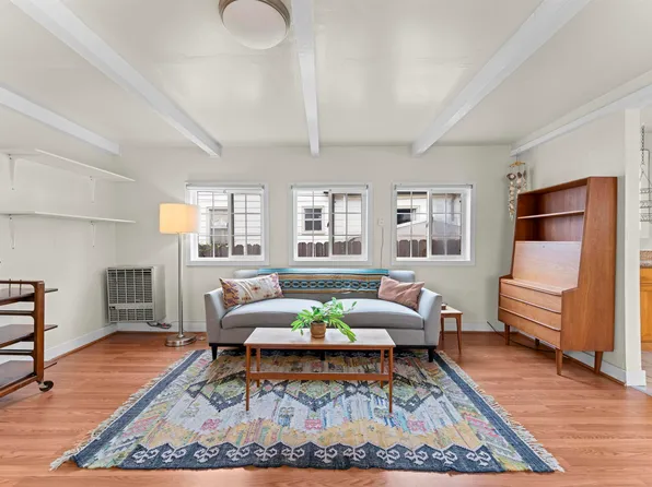 10430 Voltaire Ave, Oakland, CA 94603