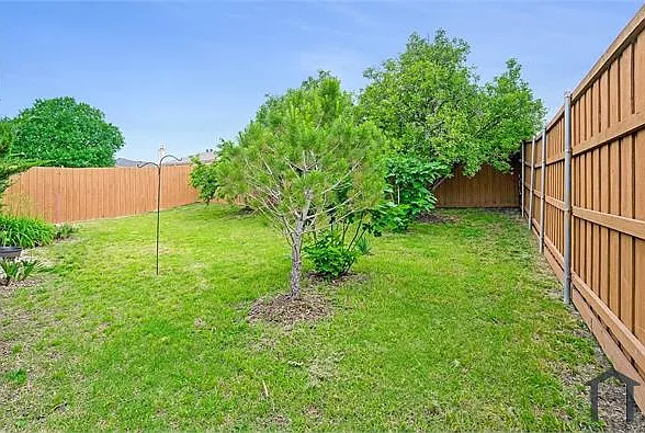 2345 Maple Dr — Photo 25