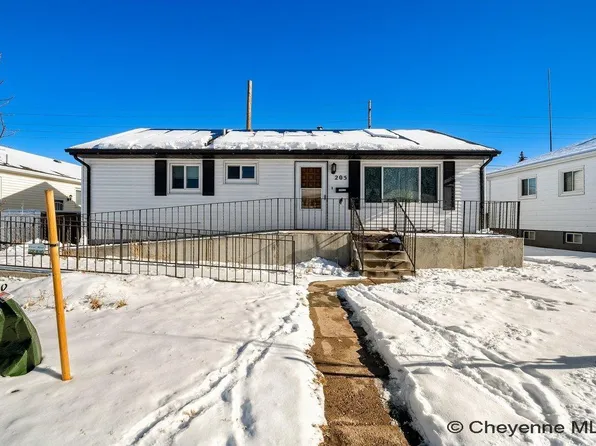 205 Kay Ave, Cheyenne, WY 82007