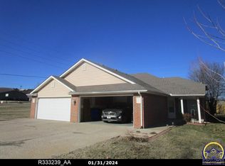 4220 SW 33rd Ter, Topeka, KS 66614