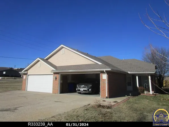 4220 SW 33rd Ter, Topeka, KS 66614