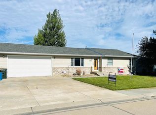 2412 Shelby Dr, Sidney, NE 69162