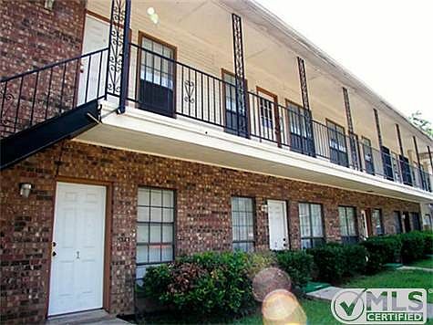 2nd image of 4623 Gaston Ave APT 5