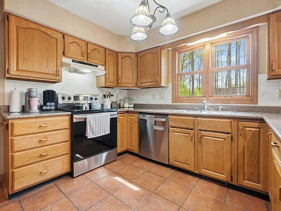 2nd image of 5117 Larekit Ln