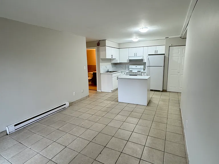 915 Campbell Ave #203 — Photo 13