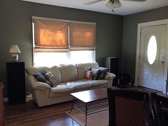 2nd image of 1116 NE Colonial Ave
