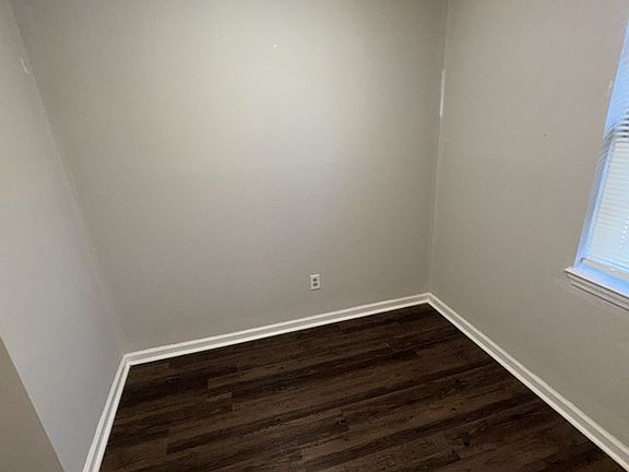 5th image of 207 19th St APT C7