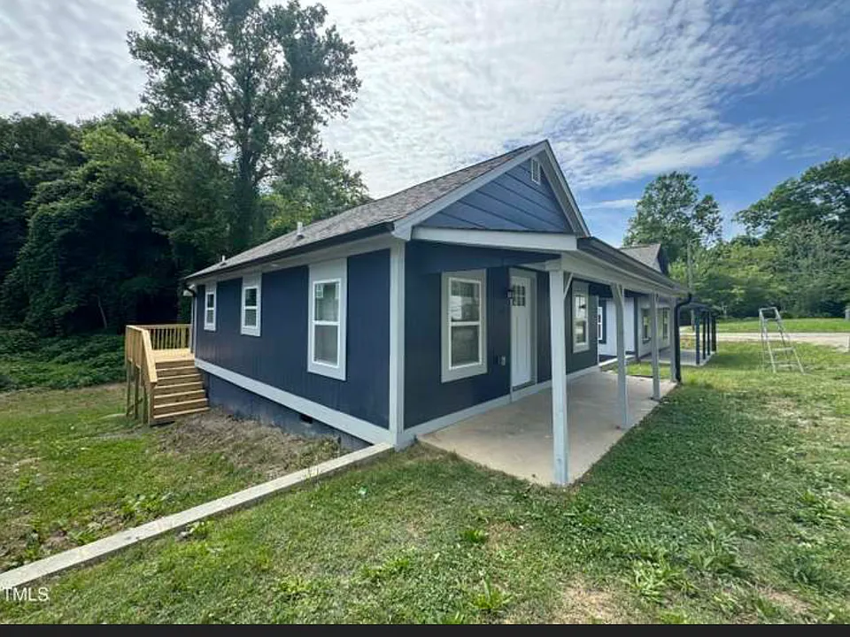 409 Spring Ct