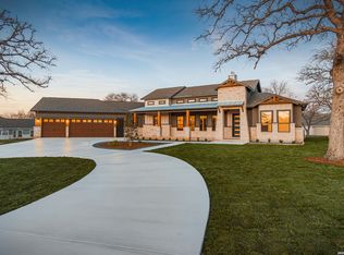 153 Hondo Dr, La Vernia, TX 78121