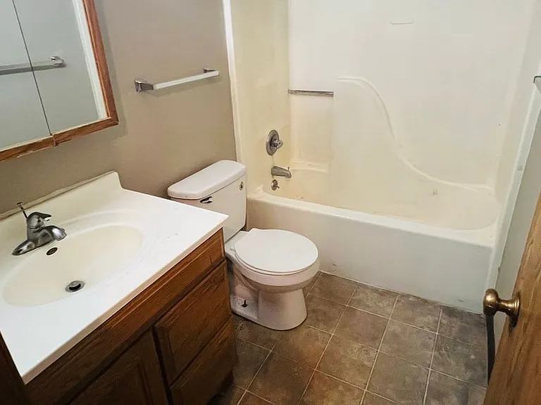 967 Boston Way — Photo 8