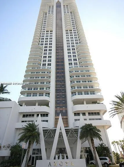 6365 Collins Ave #1811 — Photo 9