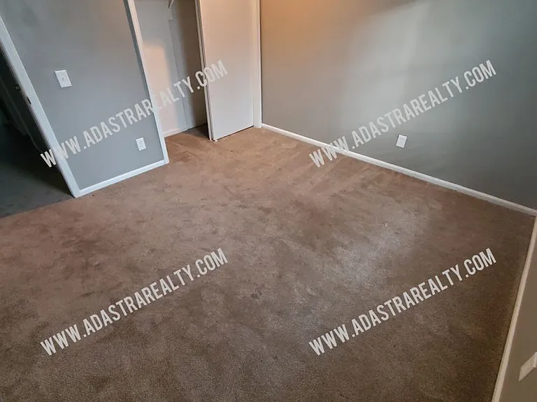 1517 E Elizabeth St — Photo 10