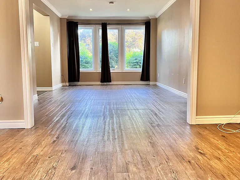 71 Trillium Cres — Photo 12
