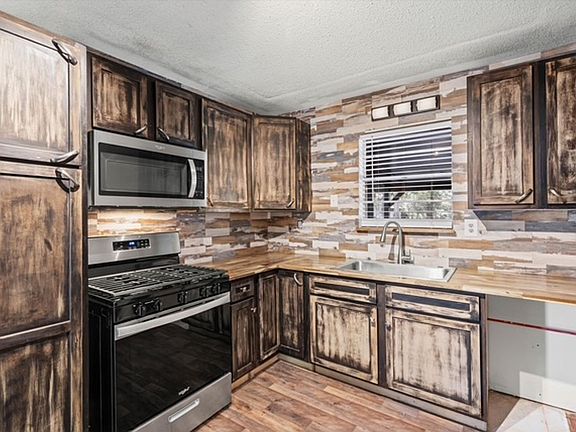 4th image of 7411 Wigfield Rd