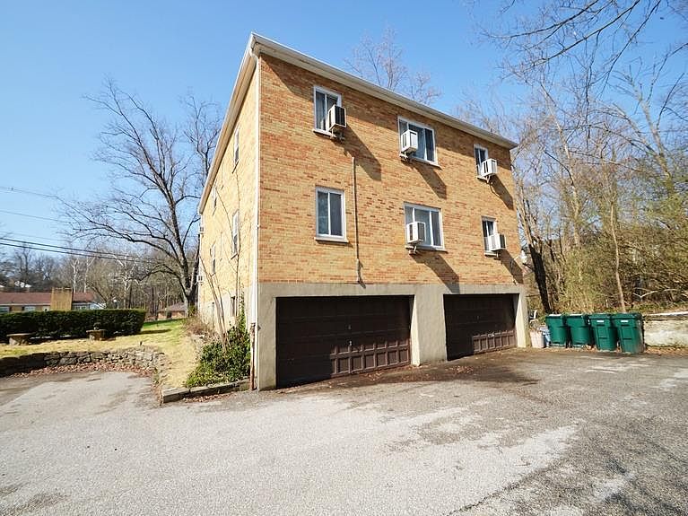2nd image of 5556 Beechmont Ave