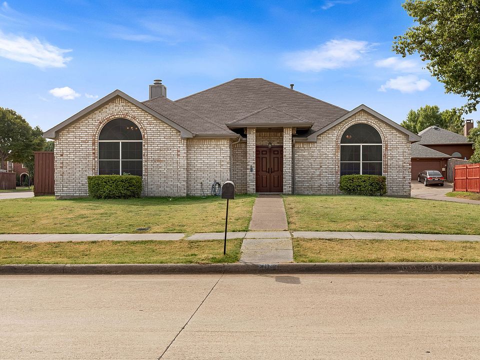 1st image of 2037 Vista Dr