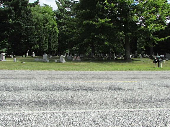 5th image of 9465 Midland Rd