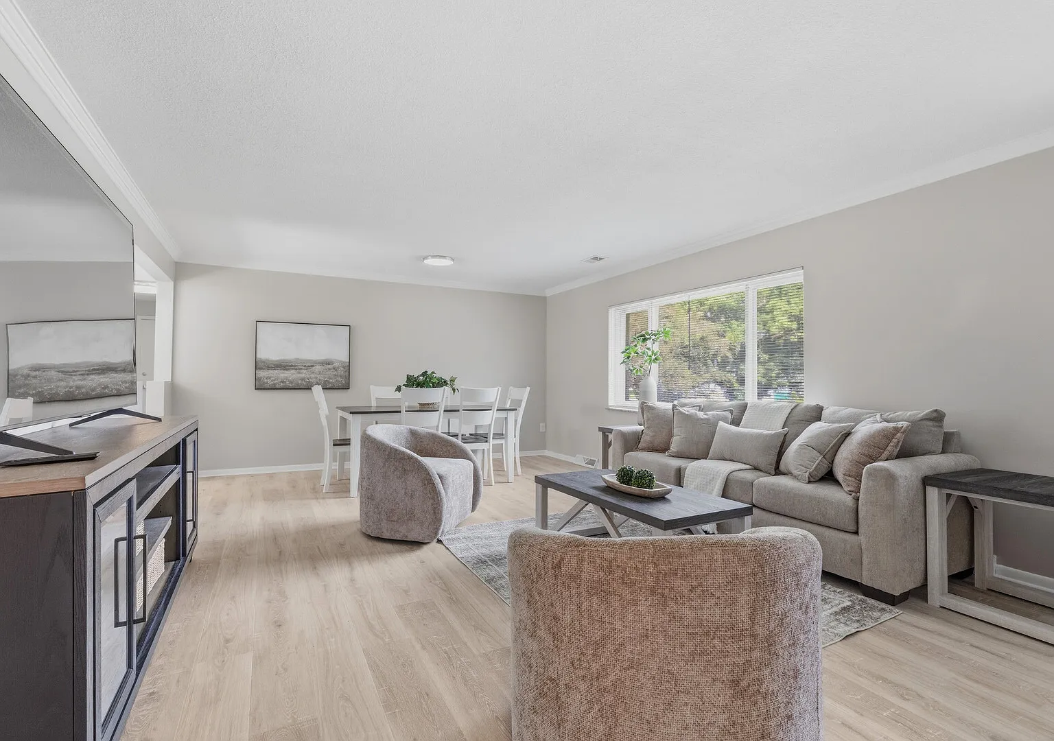 New Stylish Furnished 3BR Westfield Ranch-Near Grand Park — Photo 3