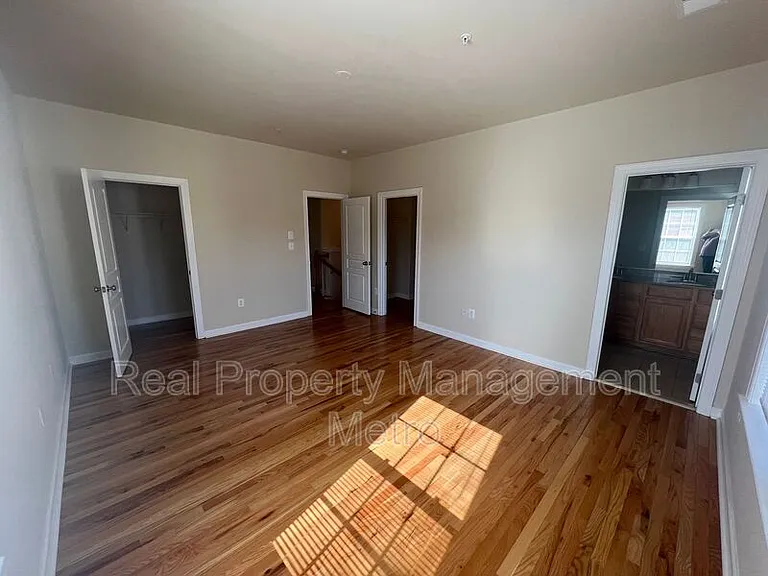 10519 Old Ellicott Cir — Photo 27
