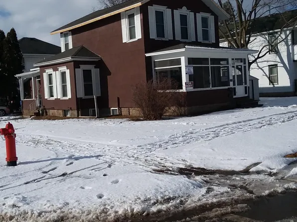 377 Grand St, Winona, MN 55987