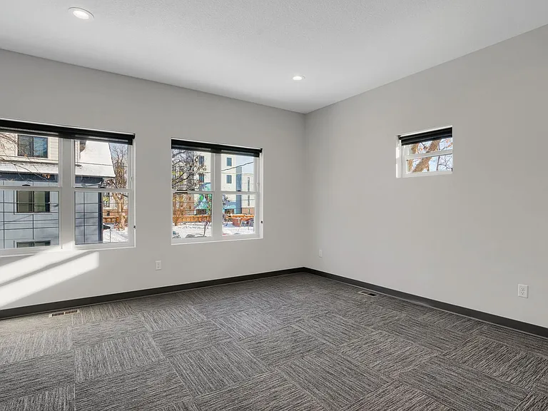 1129 8th St SE #3 — Photo 21