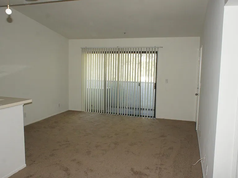 410 S Clementine St #106 — Photo 24