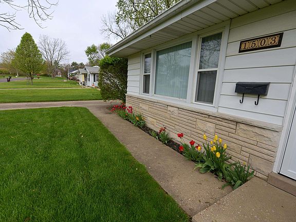 3rd image of 1503 W Sunnyview Dr