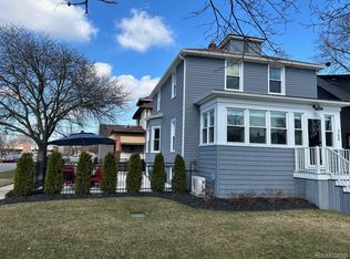 368 Orange St, Wyandotte, MI 48192