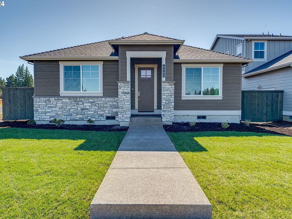 1st image of 6542 SE Silvergrass St