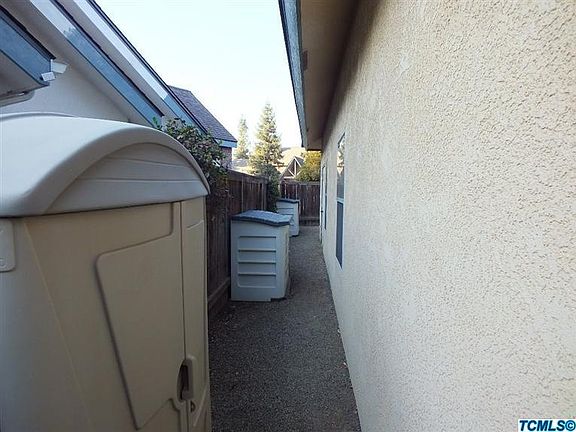 3rd image of 2527 E Harvard Ct
