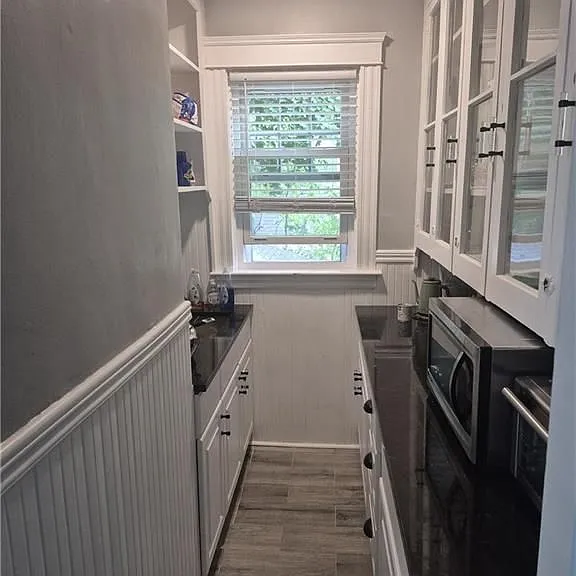 76 Pembroke Ave #ROOM — Photo 6