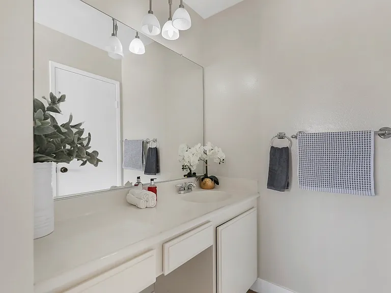 74237 Catalina Way — Photo 20