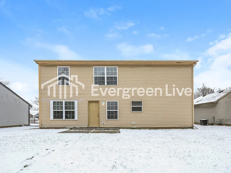 11359 Shady Hollow Ln — Photo 15