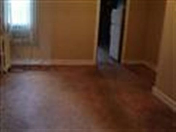 4th image of 3014 Fairmount Ave
