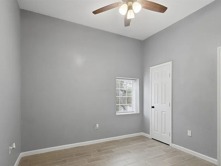324 Johnson St #B — Photo 17