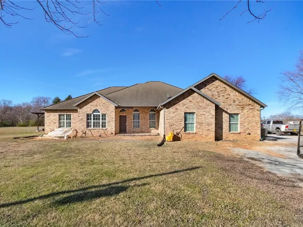 13539 Taylor Orchard Rd, Gentry, AR 72734