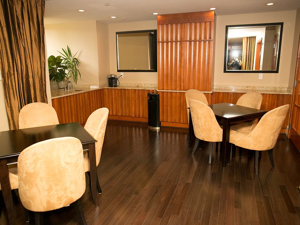 2nd image of 190 Presidential Blvd #804