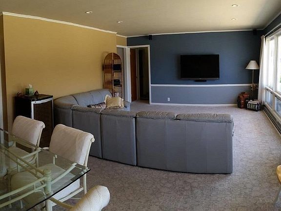 4th image of 2235 Cedar Ln