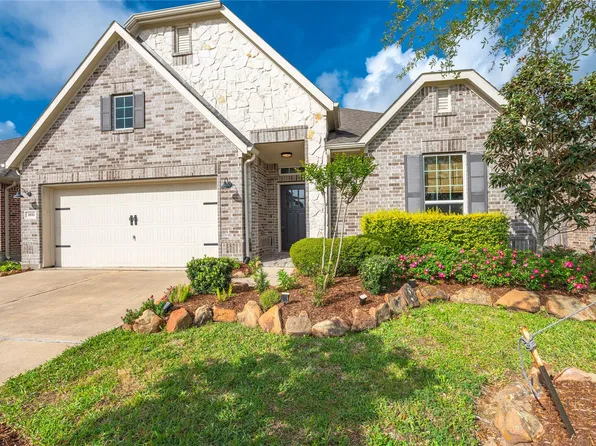 1851 Belle Pl, Alvin, TX 77511