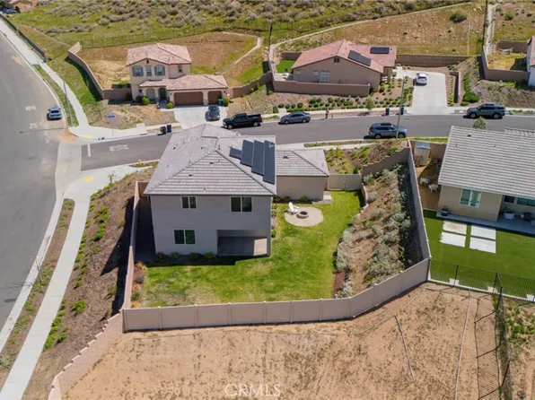 1087 Crownstone Ln, Hemet, CA 92545