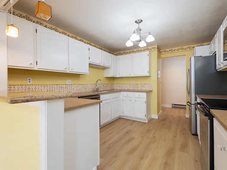 13215 Linden Ave N #301 — Photo 5
