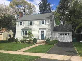 89 Carmalt Rd, Hamden, CT 06517