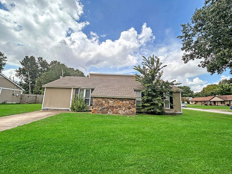 1st image of 4403 Burnette Pl