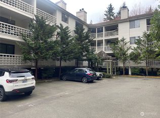 700 N 160th St APT A103, Shoreline, WA