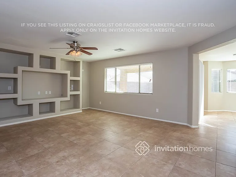 447 W Corriente Ct — Photo 3